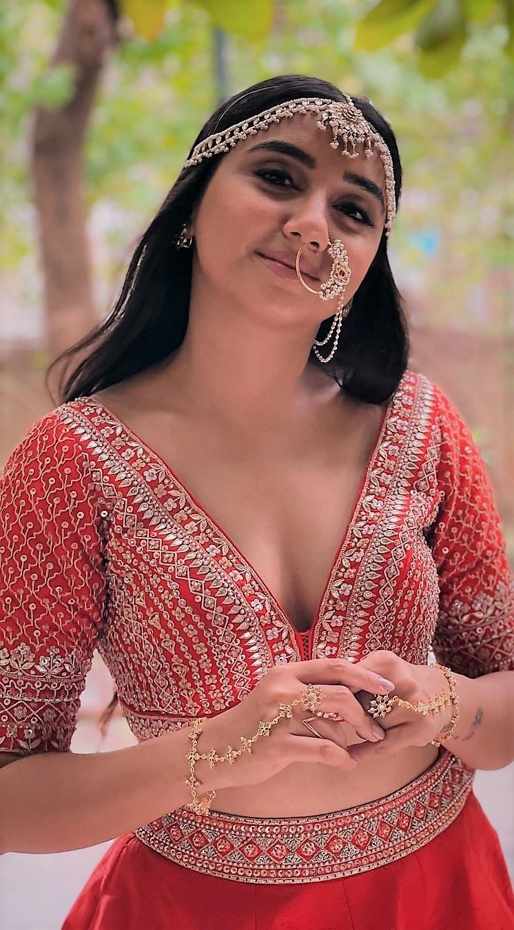 Why Readymade Bridal Blouses Online?
