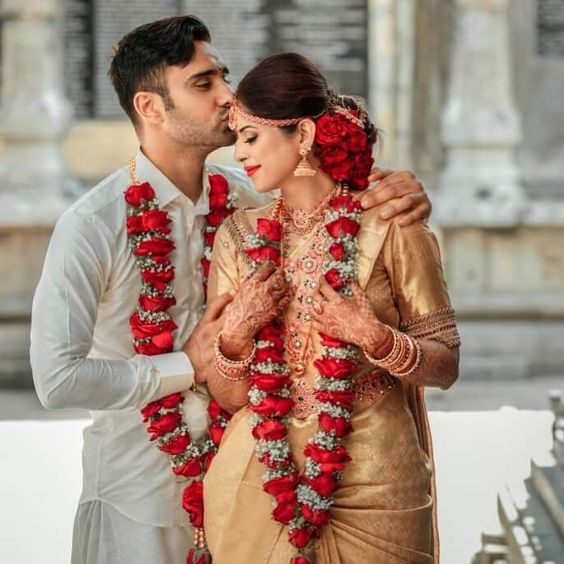 Red Roses Garland for Marriage