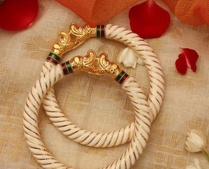 Bridal Bangles for an Indian Bride 